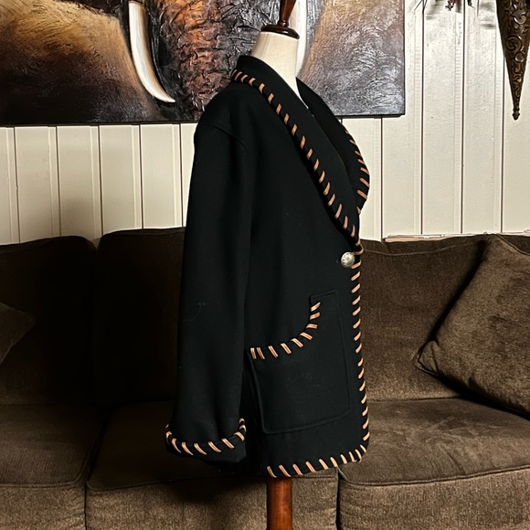 Luskey’s • Women • Medium • Vintage • Wool • Black • Coat • W/ Leather Trim - Picture 8 of 12